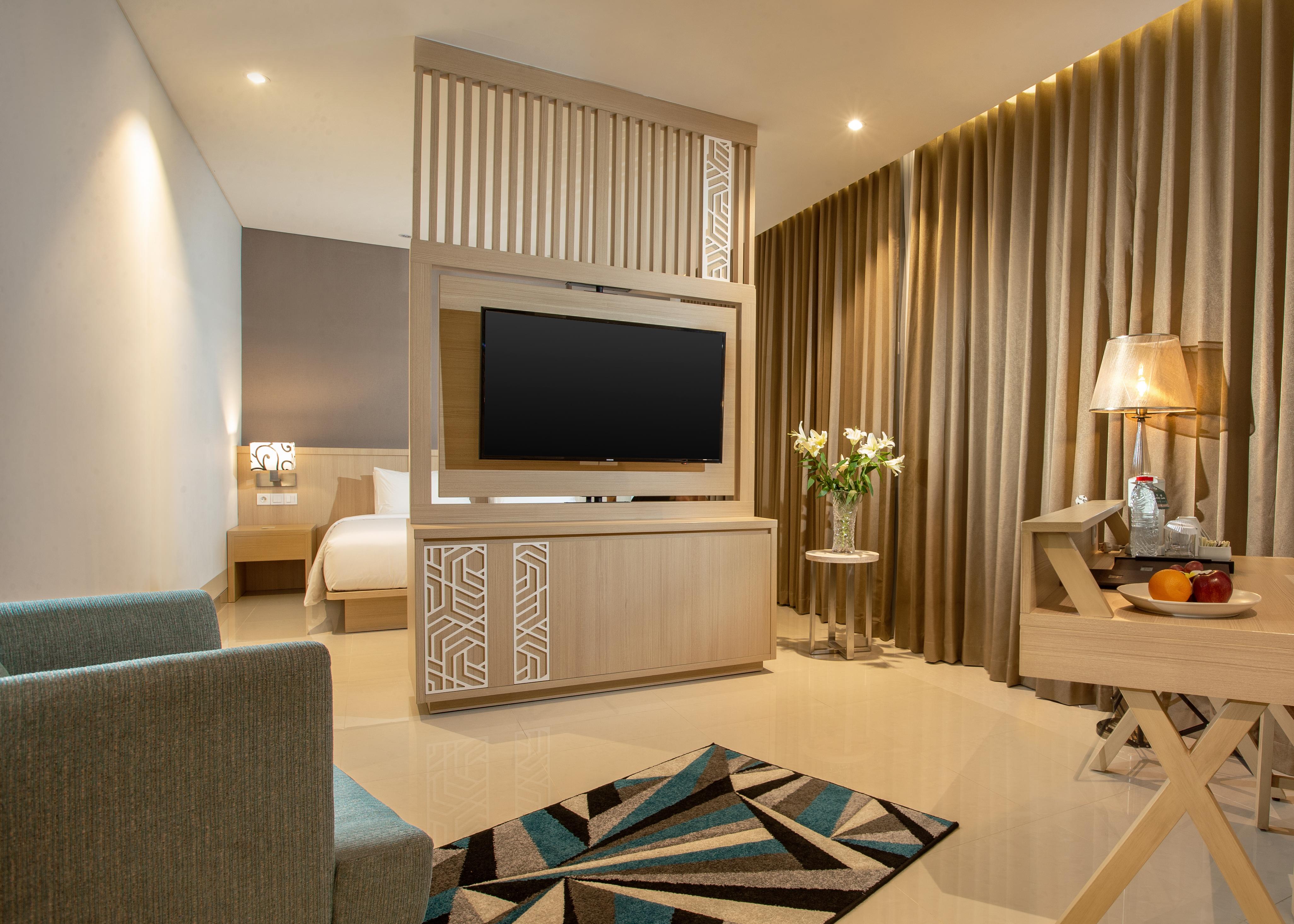 Hotel Santika Gresik Eksteriør billede