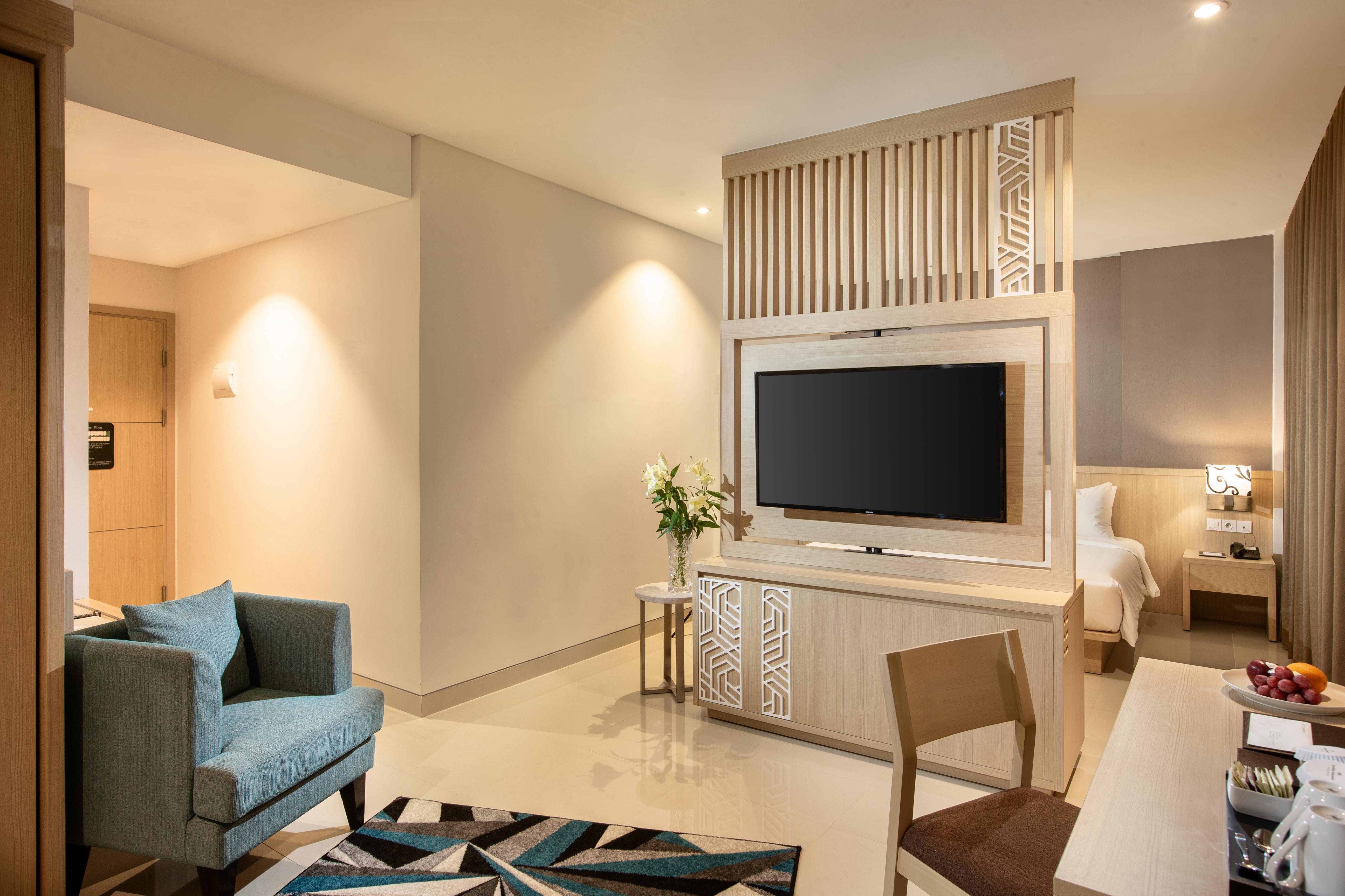 Hotel Santika Gresik Eksteriør billede